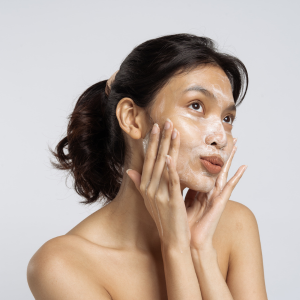 How to Clear Hormonal Acne